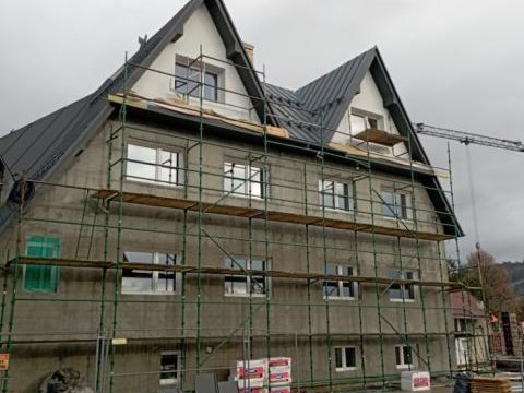 „Adaptacja budynku szkoły podstawowej na Gminną Bibliotekę Publiczną"