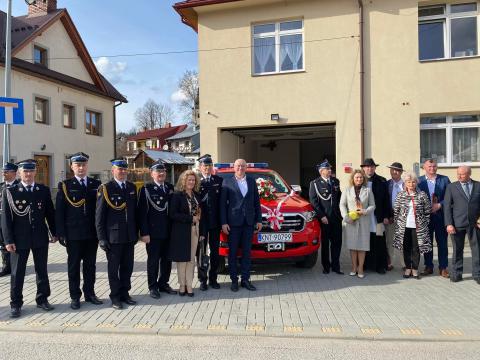 Włączenie jednostki OSP Sromowce Wyżne do Krajowego Systemu Ratowniczo-Gaśniczego oraz poświęcenie samochodu SLRr Ford.