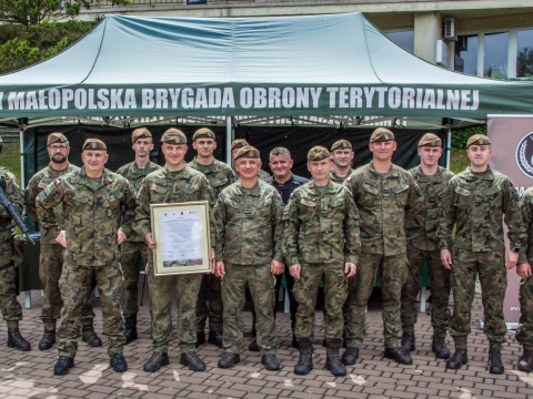 BUDOWA NOWOCZESNYCH KOSZAR DLA MAŁOPOLSKICH TERYTORIALSÓW
