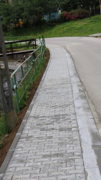 Mizerna chodnik (Niestandardowy).JPG