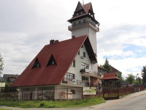 Wkrótce rozpoczną się prace remontowe na dachu budynku Domu Kultury w Maniowach