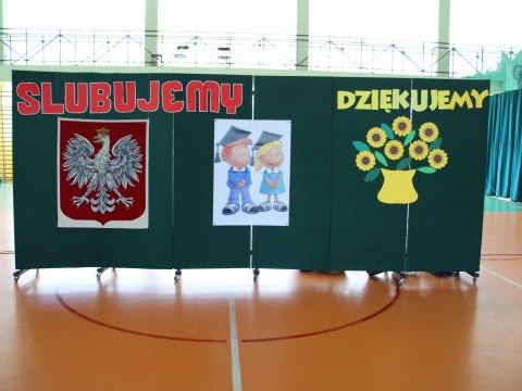 Dzień Nauczyciela w Szkole Podstawowej w Maniowach