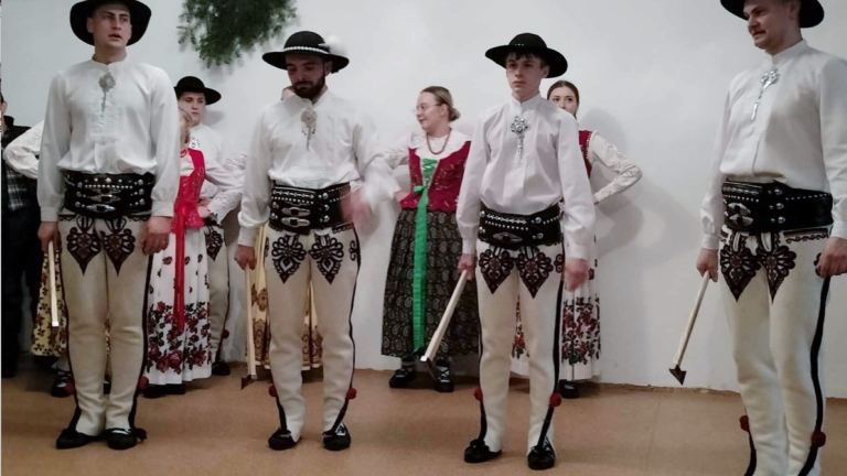 Zwyrtni3 (Niestandardowy).PNG