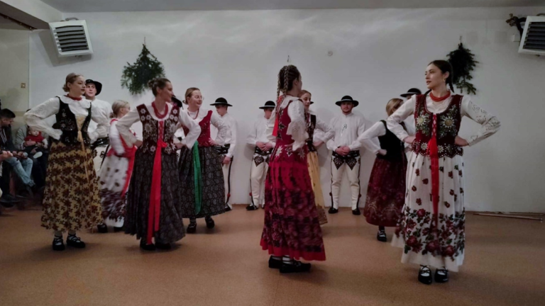 Zwyrtni7 (Niestandardowy).PNG