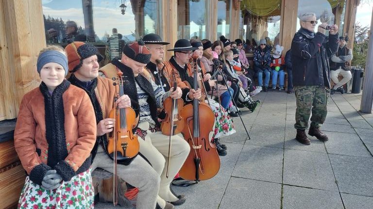 428606426_692112459796406_6774306750549311484_n (Niestandardowy).jpg