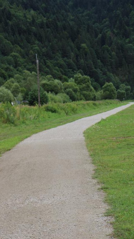 Sromowce Niżne scieżka pod Trzema Koronami 1 (Niestandardowy).JPG