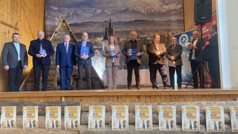 e851e2782b3d077e8834ab890b3ffe16 (Niestandardowy).jpg