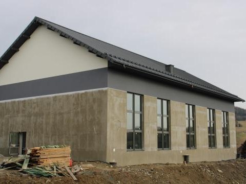 Kolejny etap prac w sali gimnastycznej w Kluszkowcach