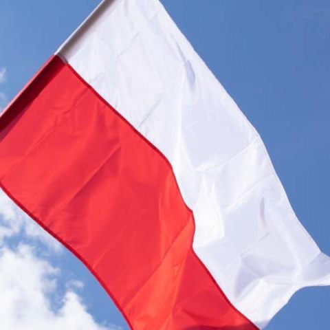 2 maja - Dzień Flagi i Dzień Polonii i Polaków poza granicami kraju