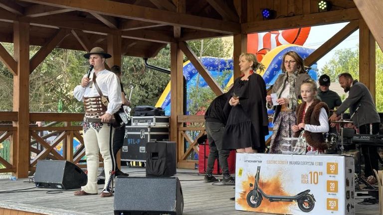 0d5085dc-6f0e-4f9f-ba74-ee49abf5fb1a (Niestandardowy).jpg