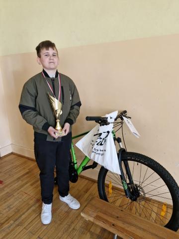 Maciej Broźny ze Szkoły Podstawowej w Sromowcach Niżnych zwycięzcą w Ogólnopolskim Powiatowym Turnieju Bezpieczeństwa w Ruchu Drogowym