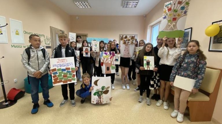 Messenger_creation_c5af41ba-d576-4bcf-83ae-b4f5dbf284b7 (1) (Niestandardowy).jpeg