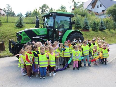 Rady na odpady – wizyta przedszkolaków z Kluszkowiec na terenie PSZOK-u