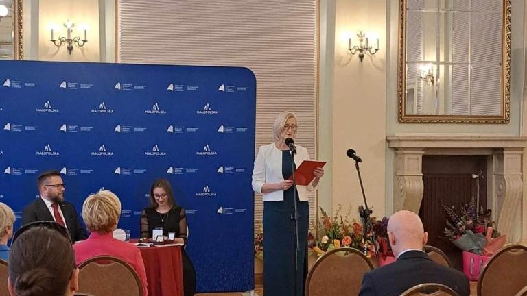 2e6d866c-c9ab-4a39-a6d1-6535dde66e0d (Niestandardowy).jpg