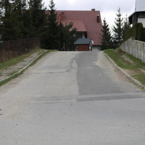 Trwa przebudowa ulicy Wojska Polskiego w Sromowcach Wyżnych
