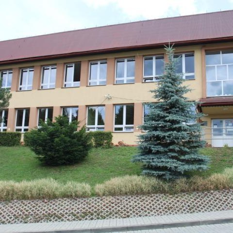 Rozpoczął się remont w szkole w Sromowcach Wyżnych