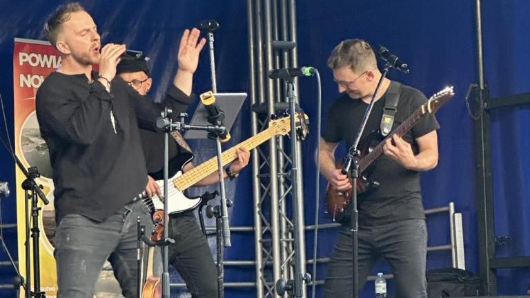 Messenger_creation_39a258aa-6fb7-401e-ac94-400123097b45 (Niestandardowy).jpeg