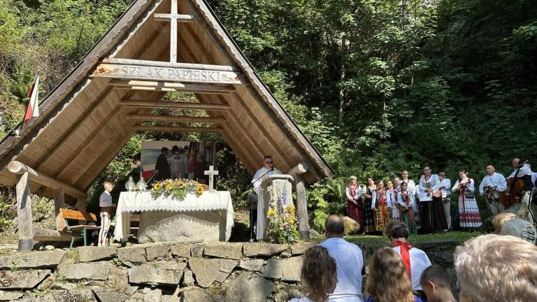 2 (Niestandardowy).jpeg