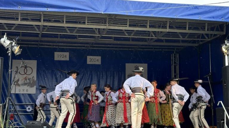 Messenger_creation_35551B06-5A6C-4D86-85E3-403BABEE1BB8 (Niestandardowy).jpeg