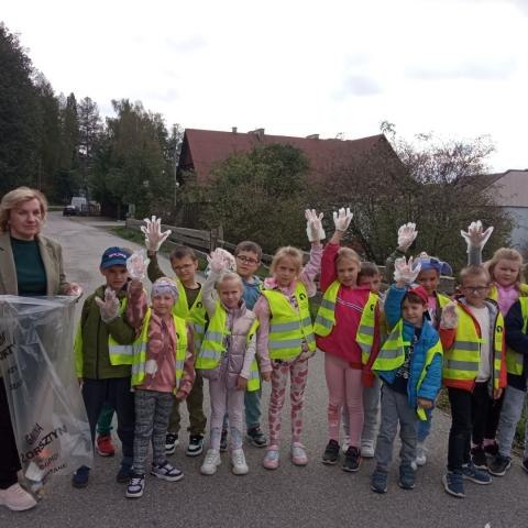 Akcja SprzątamyDlaPolski w Sromowcach Wyżnych