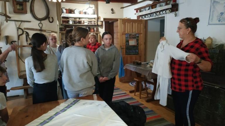 hdimg4ec9fd8fb1231b85ba8fa03f304bbe (Niestandardowy).jpg