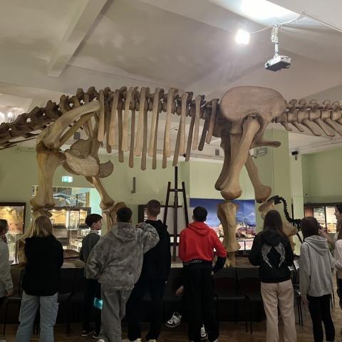 Przyjemne z pożytecznym - uczniowie zwiedzali Warszawę