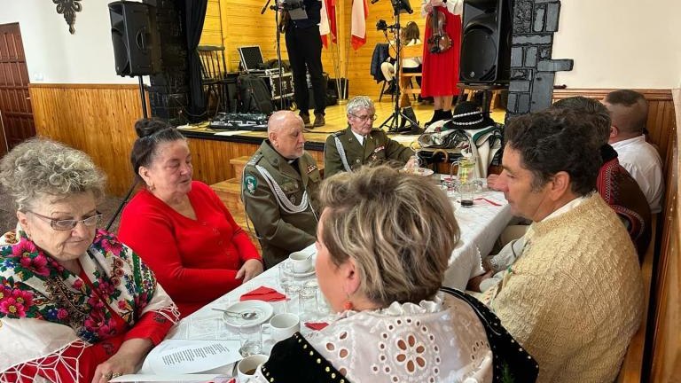 Messenger_creation_5441A48D-35A0-489E-B9FC-E654EDC1A135 (Copy).jpeg