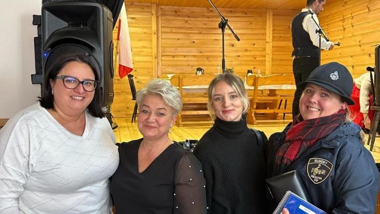 Messenger_creation_78748115-3E01-4D73-AC26-969390484BCA (Copy).jpeg