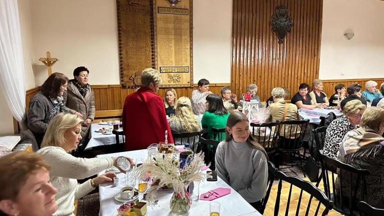 Messenger_creation_65F8770E-DAB7-4961-94E5-EB9DF01D2289 (Copy).jpeg