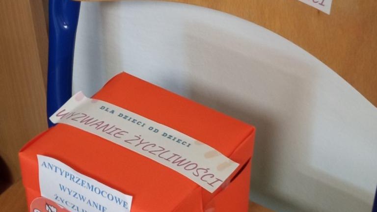 Przemoc (10) (Niestandardowy).jpg