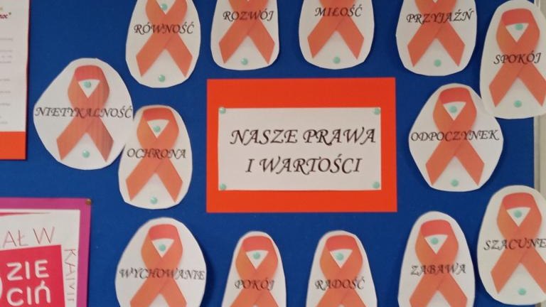 Przemoc (9) (Niestandardowy).jpg