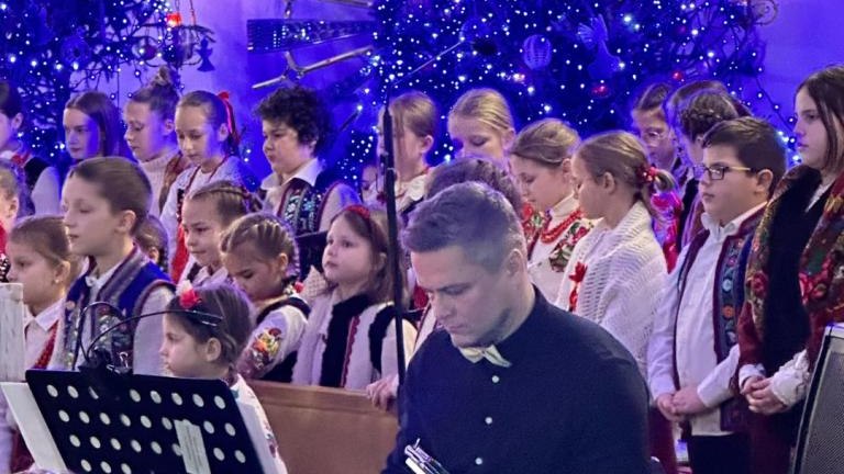 Messenger_creation_1F9FA732-39D1-43B0-A6F8-9FEC8A084BE1 (Niestandardowy) — kopia.jpeg