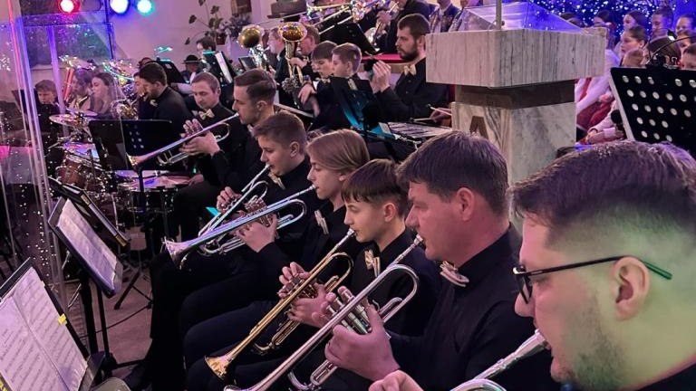 Messenger_creation_64062C66-B04B-464F-A9D0-20EABE15DAAF (Niestandardowy).jpeg