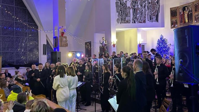 Messenger_creation_CA26151D-F722-4942-B2D2-87A06519FF1F (Niestandardowy).jpeg