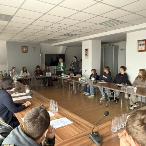 Lekcja wiedzy o społeczeństwie w Urzędzie Gminy Czorsztyn