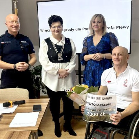 Krzysztof Plewa uhonorowany przez Wójta Gminy Czorsztyn - podsumowanie X Zwyczajnej Sesji Rady Gminy Czorsztyn