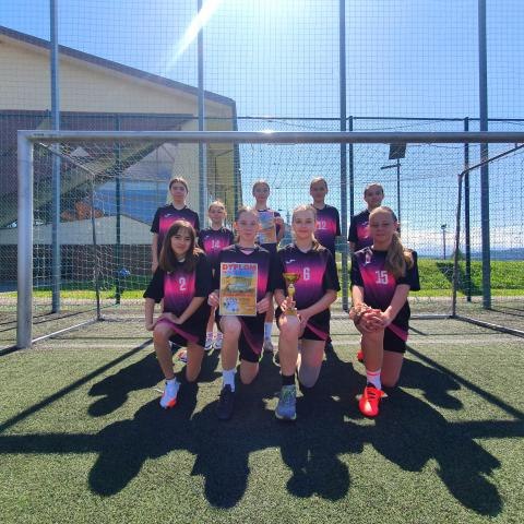 Maniowy z kompletem zwycięstw w Igrzyskach Dzieci w piłce nożnej dziewcząt