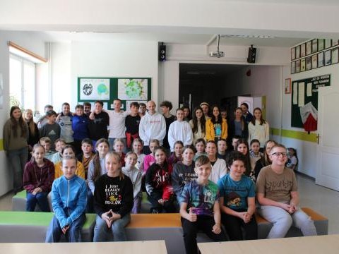 „W życiowym kotle łatwo się sparzyć – ucz się, jak nie stracić kontroli” - zajęcia profilaktyczne w Szkole Podstawowej w Sromowcach Niżnych