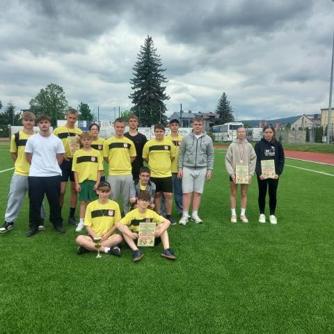 Uczniowie z Maniów i Kluszkowiec z sukcesami na Powiatowych Igrzyskach Młodzieży Szkolnej w Nowym Targu