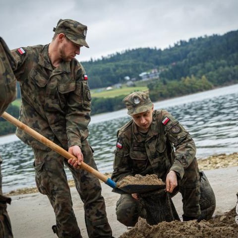 Małopolscy Terytorialsi szkolili się na Jeziorze Czorsztyńskim z działań kryzysowych