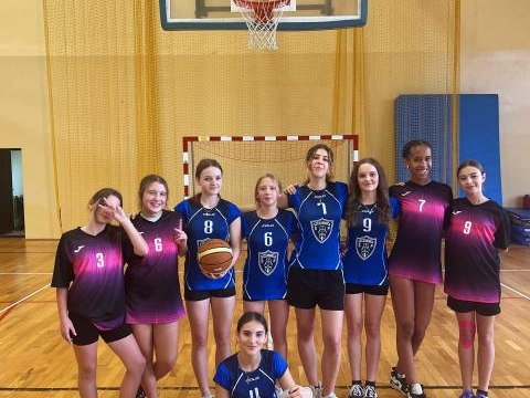 Igrzyska Młodzieży Szkolnej Ośrodka Pieniny w koszykówce 3x3 Awans do powiatu!