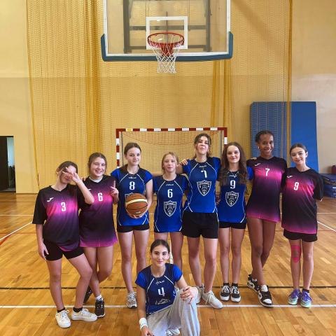 Igrzyska Młodzieży Szkolnej Ośrodka Pieniny w koszykówce 3x3 Awans do powiatu!