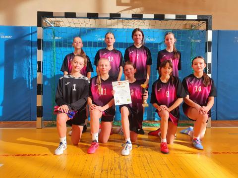 Dziewczęta z Maniów ponownie najlepsze!