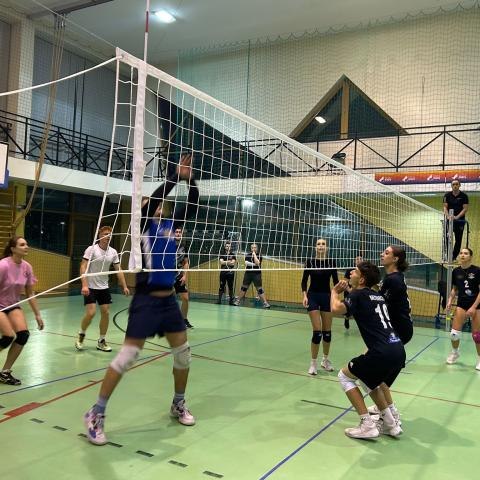 Wyniki Rozgrywek Siatkarskich – 16.11.2025
