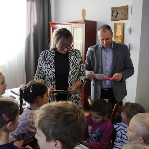 Uczniowie SP w Maniowach z wizytą w Urzędzie