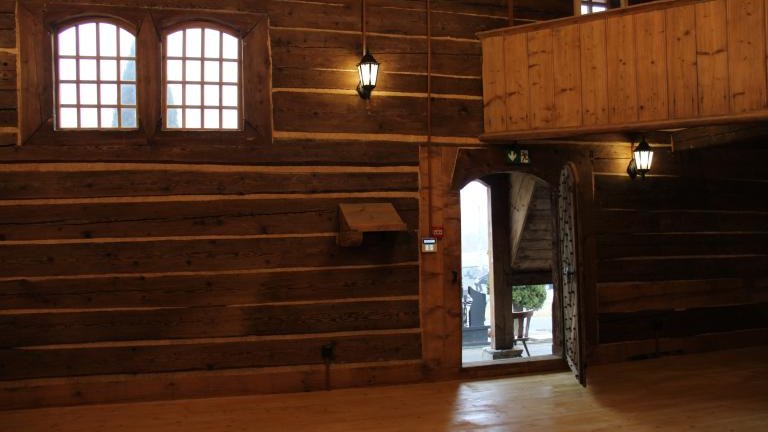 Kościół Św. Sebastiana w Maniowach - zakończono renowacje (9).JPG