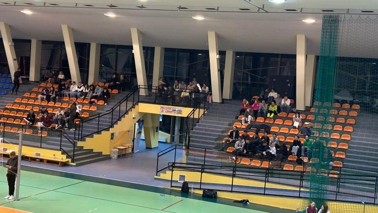 Finałowe spotkania Amatorskiej Ligi Piłki Siatkowej w Gminie Czorsztyn  (11).jpeg