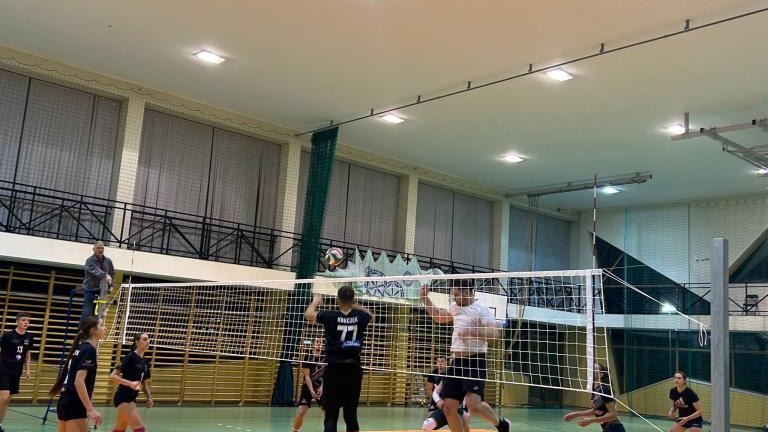 Finałowe spotkania Amatorskiej Ligi Piłki Siatkowej w Gminie Czorsztyn  (2).jpeg