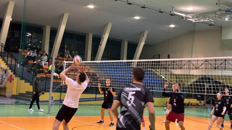 Finałowe spotkania Amatorskiej Ligi Piłki Siatkowej w Gminie Czorsztyn  (20).jpeg