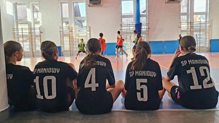 Igrzyska Dzieci – Rywalizacja Ośrodka Pieniny w Piłce Koszykowej – zwycięstwo dziewcząt z Maniów (4).jpg